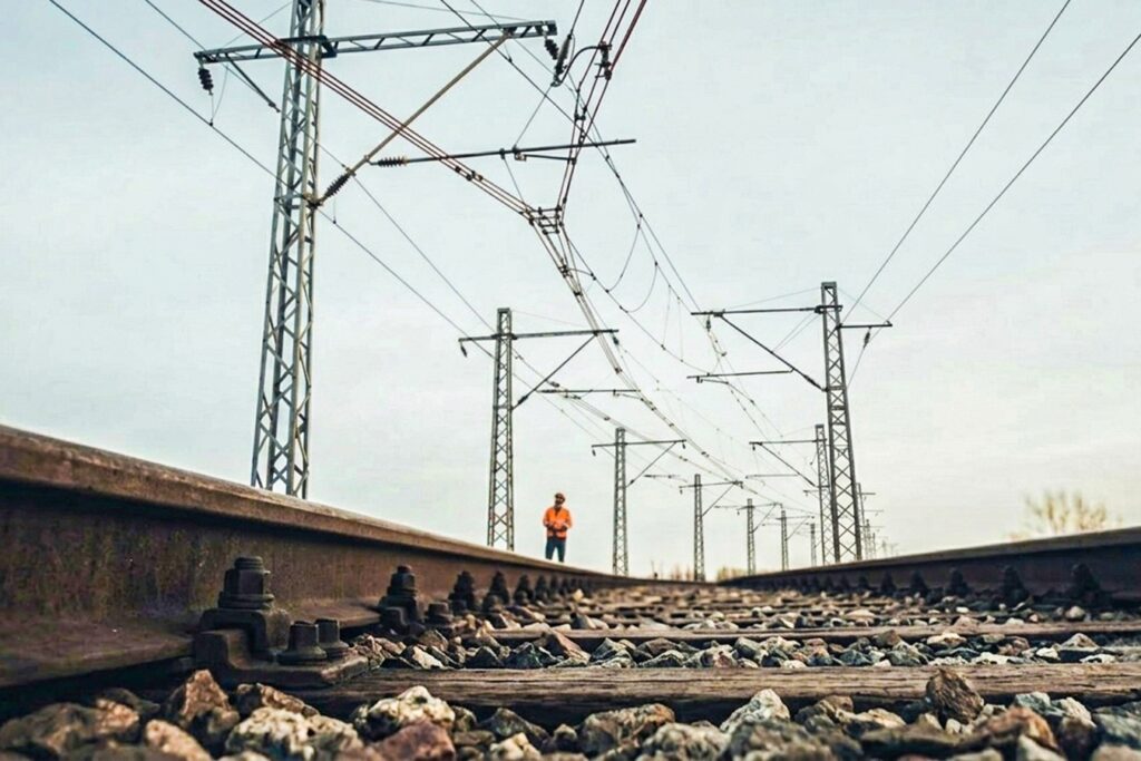 Riscos elétricos e a questão da rede aérea energizada